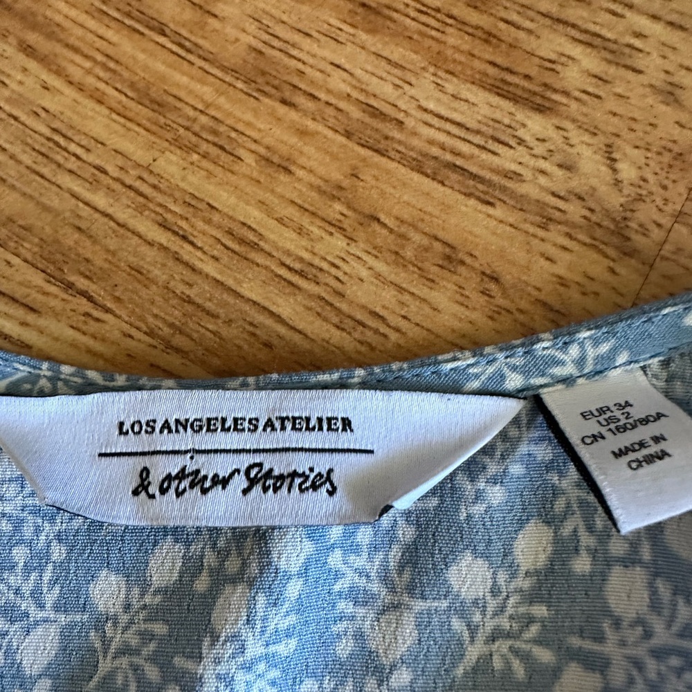 Los Angeles Atelier & Other Stories Blue White Floral Wrap Dress US 2 - Picture 4 of 16